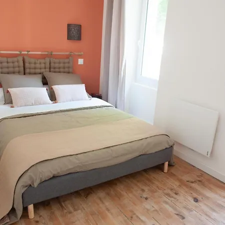 Immeuble De 3 Avec Cour Interieure