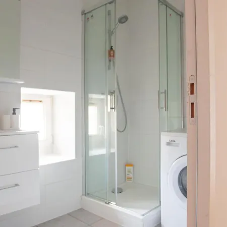 Lägenhet Immeuble De 3 Avec Cour Interieure